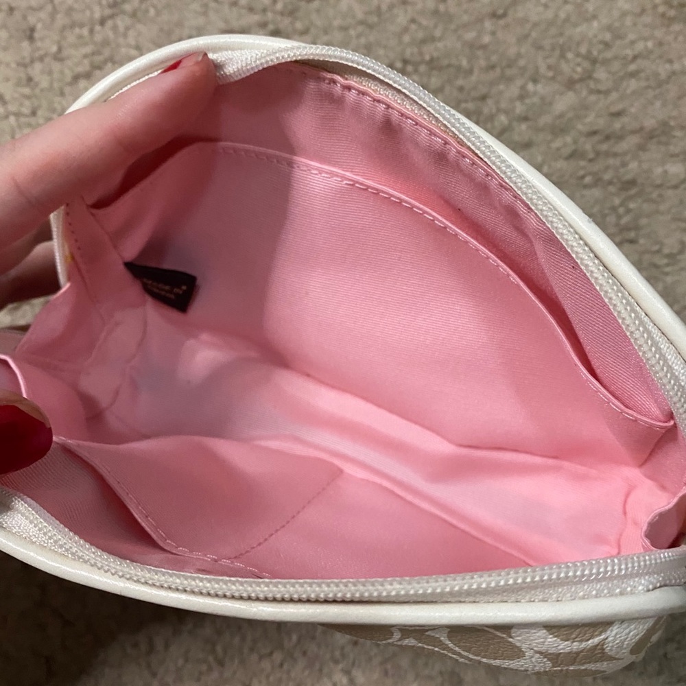 Coach wallet - Picture 2 of 3
